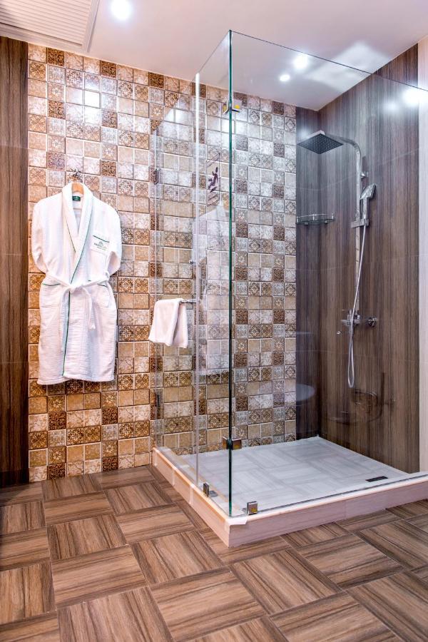 Megapolis Hotel Shymkent Exterior photo